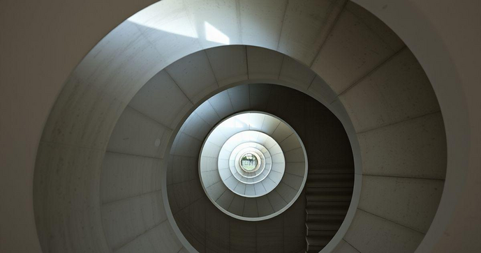 Guia Completo sobre Escadas de Caracol de Concreto para Sua Casa Guia Completo sobre Escadas de Caracol de Concreto para Sua Casa
