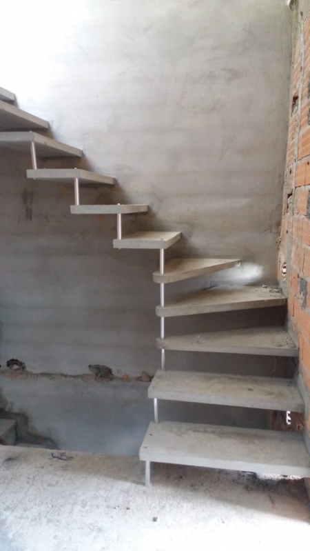 Escada Pré Moldada L Jardim Aracília - Escada em L de Concreto