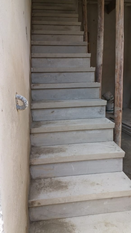 Escada Reta Concreto Pré Moldada Vila Urupês - Escada Reta para Sobrado