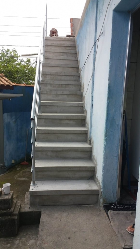 Escada Reta de Concreto Valores Jardim São Luís - Escada Vazada de Concreto