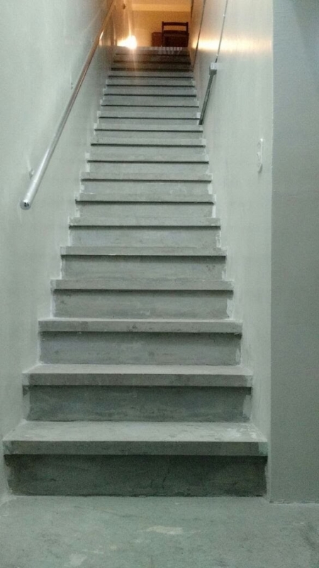 Escada Reta em Concreto Pré Moldada Preço Vila Morgadouro - Escada Reta para Sobrado