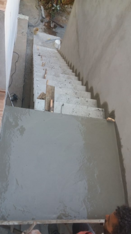 Escada Reta para Sobrado Tanque Caio - Escada Reta Concreto Pré Moldada