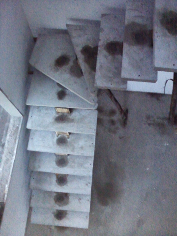 Escadas em L Concreto Vila NAncy - Escada Flutuante em L