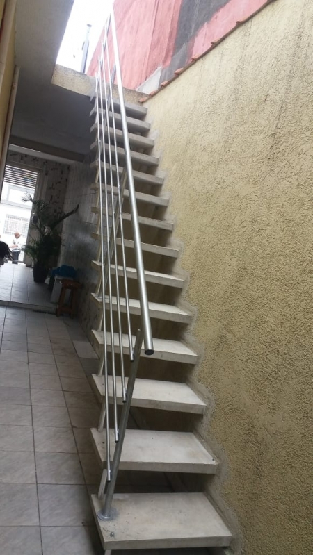 Profissional Que Faz Escada Reta Concreto Pré Moldada Parque Cecap - Escada Reta Fixa