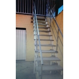 empresa que faz escada flutuante de concreto Vila São Carlos