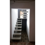 empresa que faz escada vazada de concreto Vila dos Telles