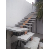 escada pré moldada viga central orçamento Núcleo Carvalho de Araújo