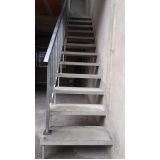 escada reta fixa