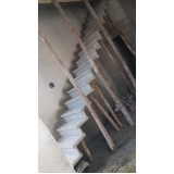 escadas pré moldadas retas Vila Marilena
