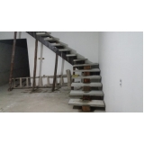 onde encontro escada de concreto com viga central Vila Ristori