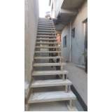 procuro por escada reta concreto Parque Suzano