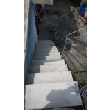 profissional que faz escada reta externa Jardim Ipanema